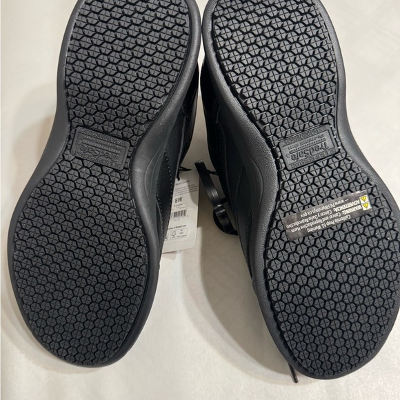 TredSafe Men's Black Slip-On Loafers - Picture 6 of 8